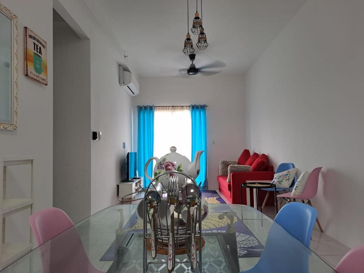 Impiana Homestay Near Putrajaya, Cyberjaya, Musliem Only,Wifi,Netflix Kampung Dengkil Dış mekan fotoğraf