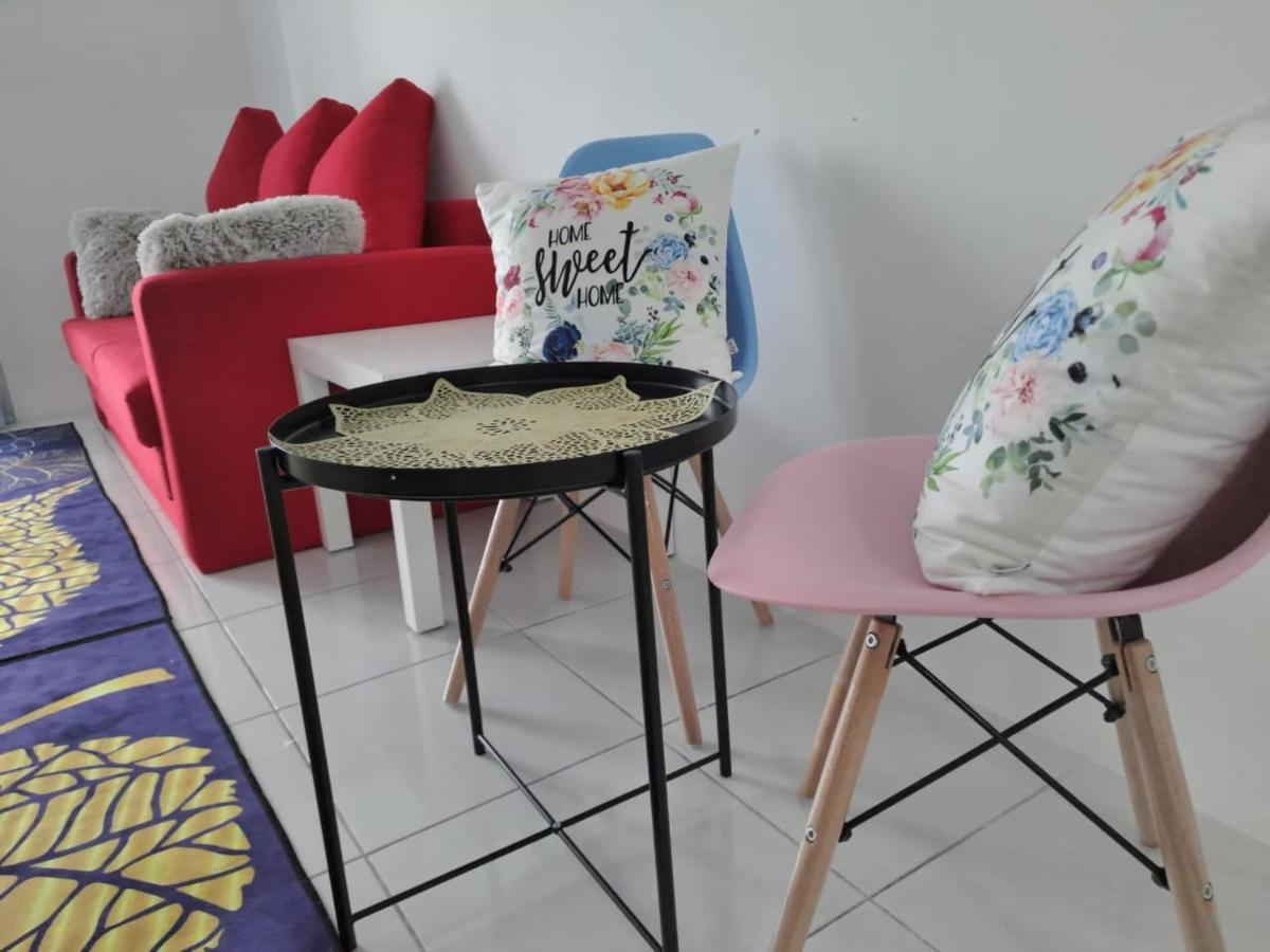 Impiana Homestay Near Putrajaya, Cyberjaya, Musliem Only,Wifi,Netflix Kampung Dengkil Dış mekan fotoğraf