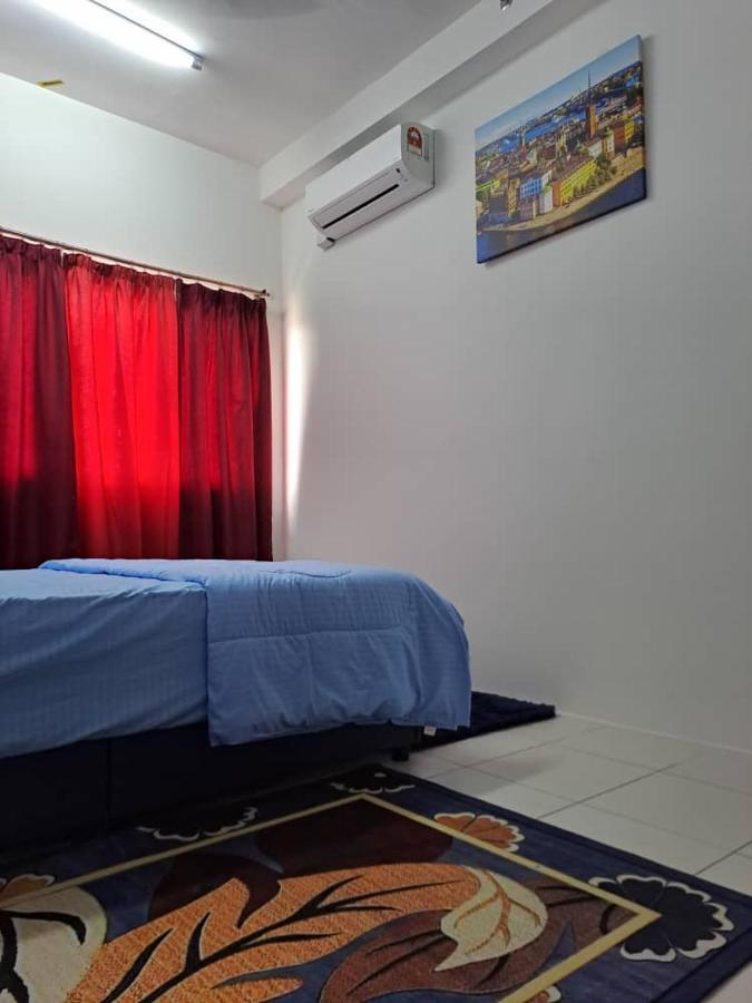 Impiana Homestay Near Putrajaya, Cyberjaya, Musliem Only,Wifi,Netflix Kampung Dengkil Dış mekan fotoğraf
