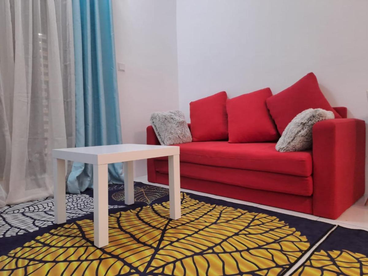 Impiana Homestay Near Putrajaya, Cyberjaya, Musliem Only,Wifi,Netflix Kampung Dengkil Dış mekan fotoğraf
