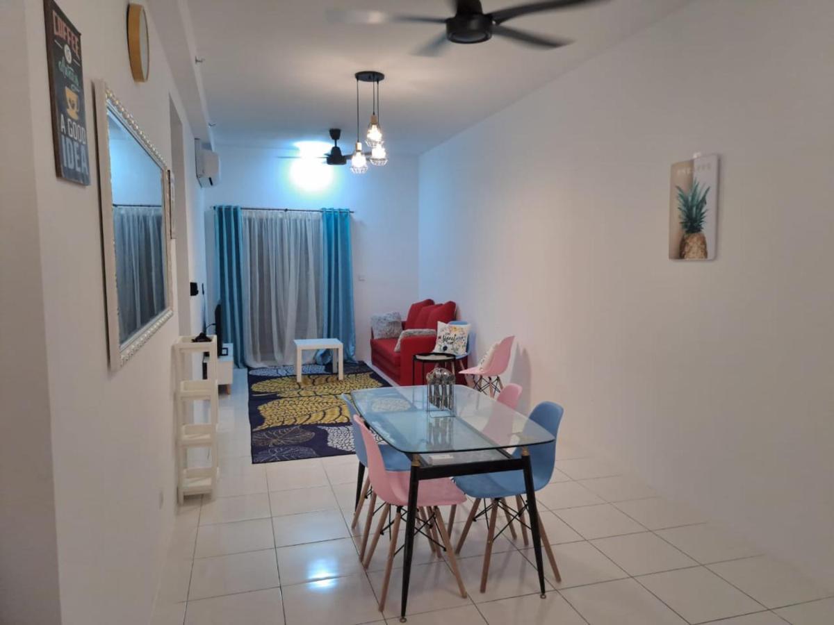 Impiana Homestay Near Putrajaya, Cyberjaya, Musliem Only,Wifi,Netflix Kampung Dengkil Dış mekan fotoğraf