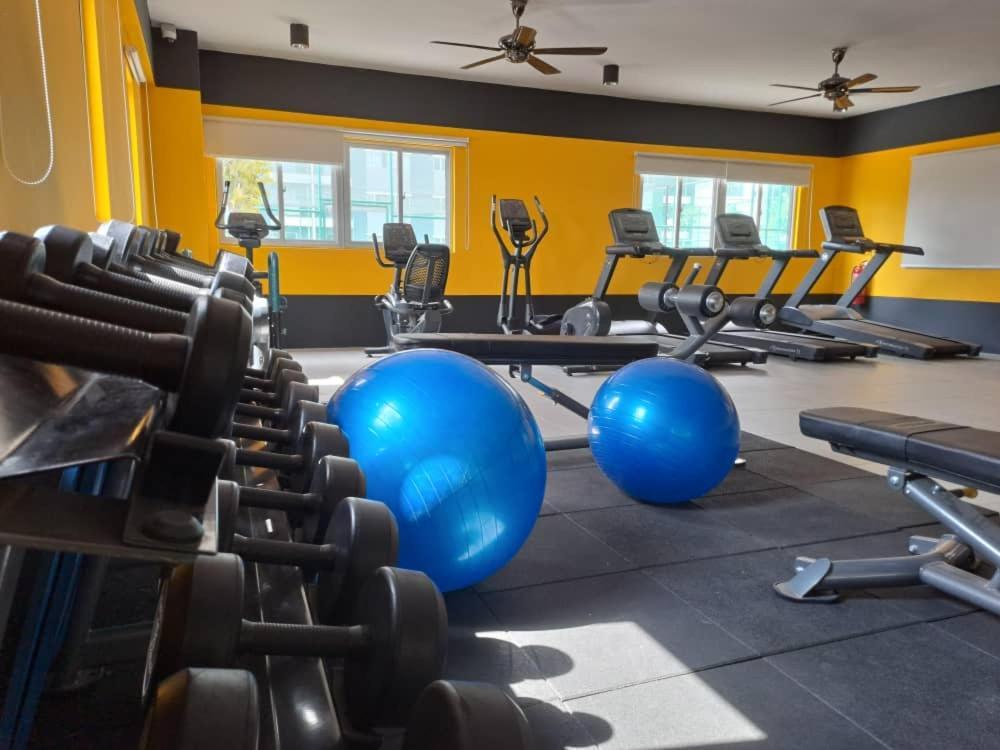 Impiana Homestay Near Putrajaya, Cyberjaya, Musliem Only,Wifi,Netflix Kampung Dengkil Dış mekan fotoğraf