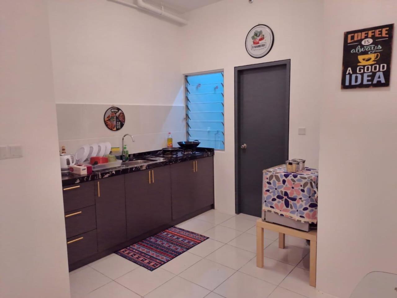 Impiana Homestay Near Putrajaya, Cyberjaya, Musliem Only,Wifi,Netflix Kampung Dengkil Dış mekan fotoğraf
