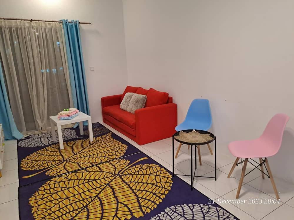 Impiana Homestay Near Putrajaya, Cyberjaya, Musliem Only,Wifi,Netflix Kampung Dengkil Dış mekan fotoğraf